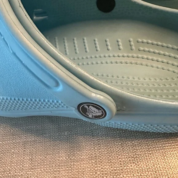 Crocs Classic Clog Light Blue – W11/M9 - Picture 8 of 11